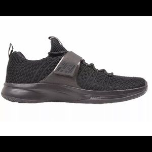 Jordan Men’s Trainer 2 Flyknit Size 10.5 & 11